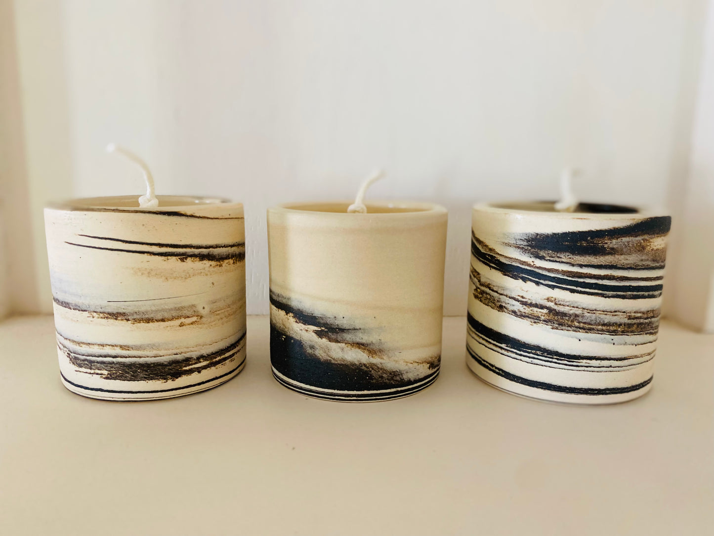 Scented Beeswax Blend Candle with Unique Ceramic Vessel 